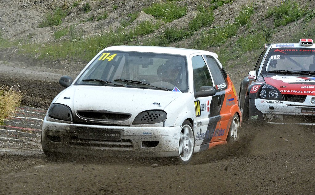 Emil Nielsen er tæt på DM-titlen i SUPER 1600 for Rally Cross